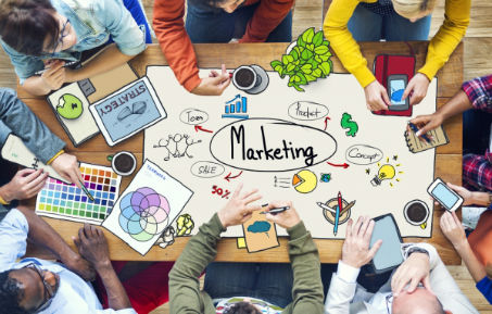 Claves para un buen Marketing Empresarial Marketing, Marketing y más Marketing. Sin duda, el Marketing debe convertirse en nuestro aliado más fiel a la hora de emprender...