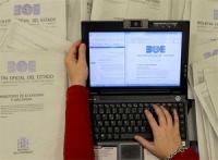 El BOE pasa página. Las leyes, decretos, reglamentos, sentencias y cualquier tipo de documento oficial sólo se podrán...
