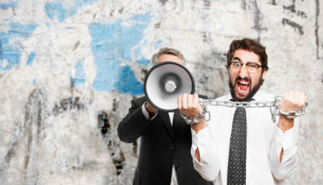 La enredadera de las redes sociales: ¡No te dejes atrapar! Twitter, Facebook, Pinteres, Youtube, Google +, LinkedIn, Tumblr, Flickr, Instagram… Hay un sin fin de redes sociales...